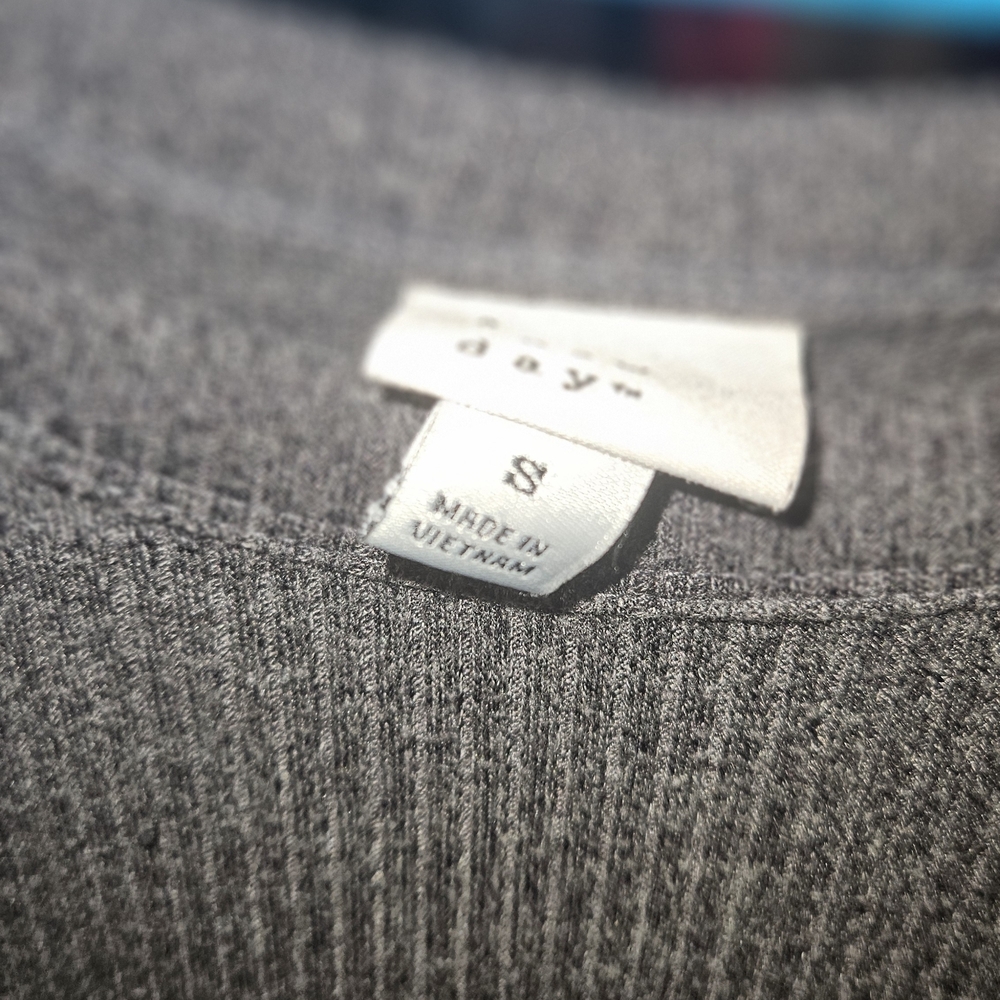 Gray Ribbed Long  Dress with Small Brand Tag